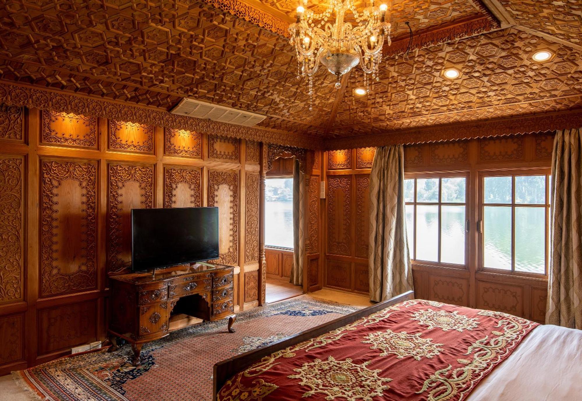Mascot Houseboats Hotel Srinagar  Luaran gambar