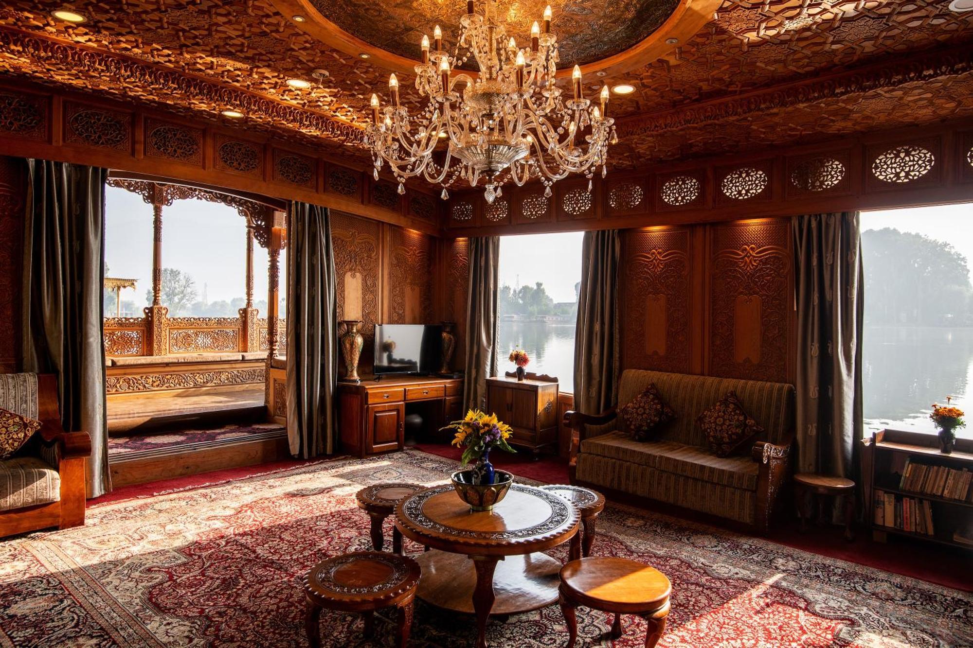 Mascot Houseboats Hotel Srinagar  Luaran gambar